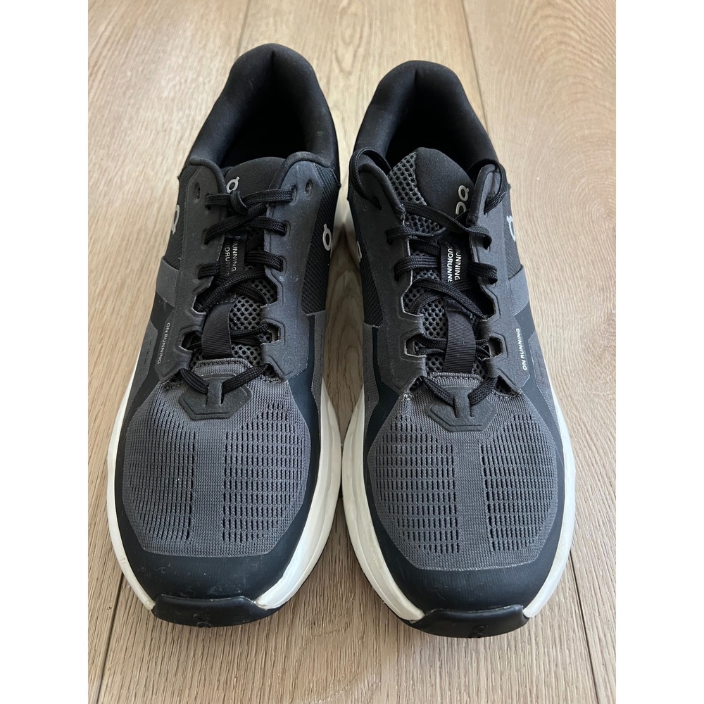 On CLOUDRUNNER 2 ECLIPSE BLACK White Running Walking Shoes. Mens 11.5
